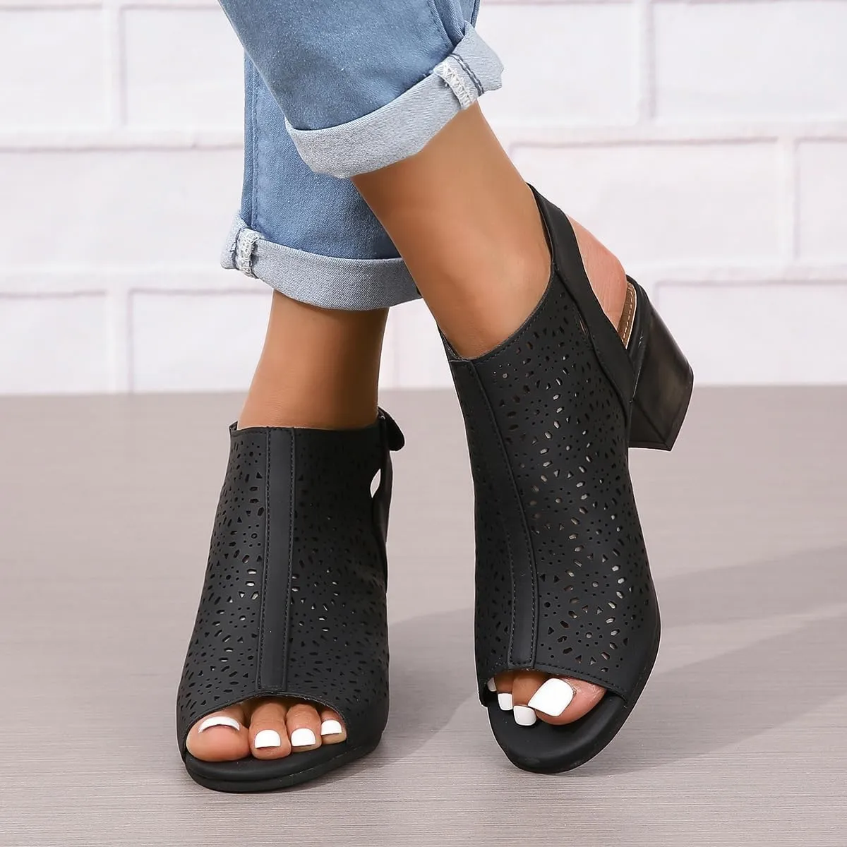 Chunky Sandals for Women Orthopedic Fashion Non Slip Middle Heels Breathable Hollow Out Slingback Sandals Ladies Elegant Summer Walking Shoes and Hook And Loop Closure