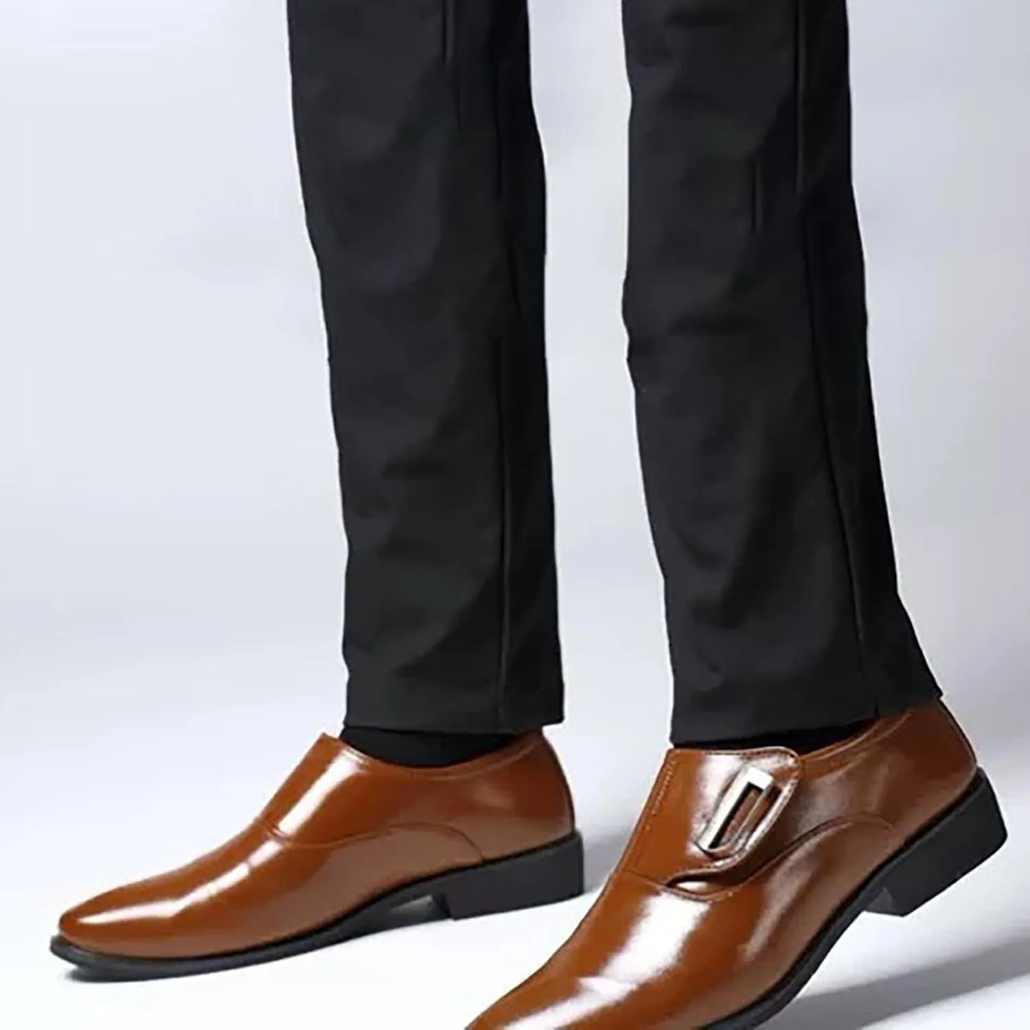 Leather Men Outdoor Slip On Business Casual Leather Shoes Classic Soft Moccasins Breathable Men Flats Driving Shoes
