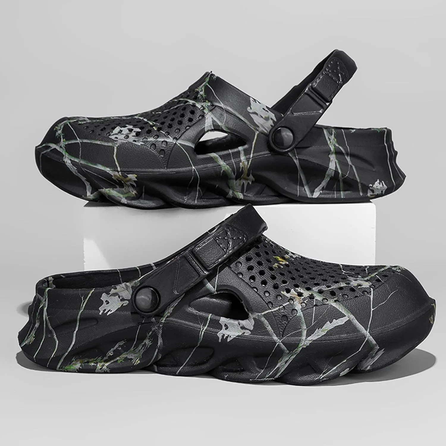 Meidiastra Men's Clogs Athletic Sports Sandal Water Slippers Beach Sports Sandals Slip-On Yard Garden Shoes with Adjustable Back Strap - River Edge